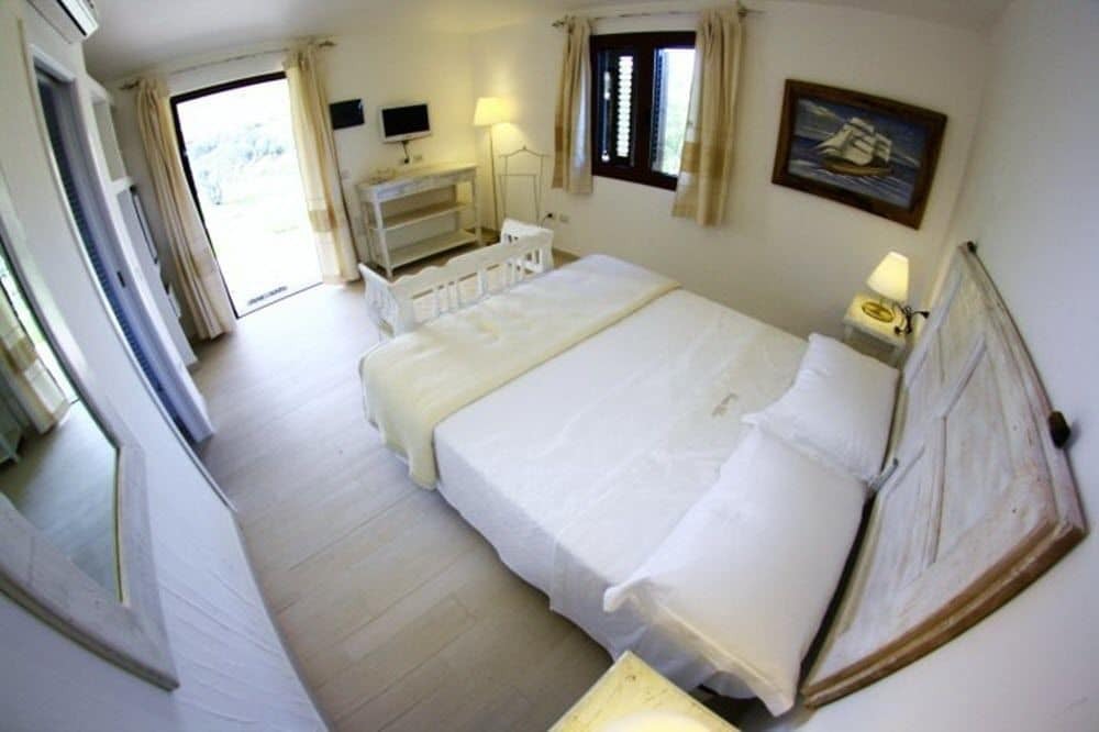 Cento Ulivi B&B Golfo Aranci Exterior foto
